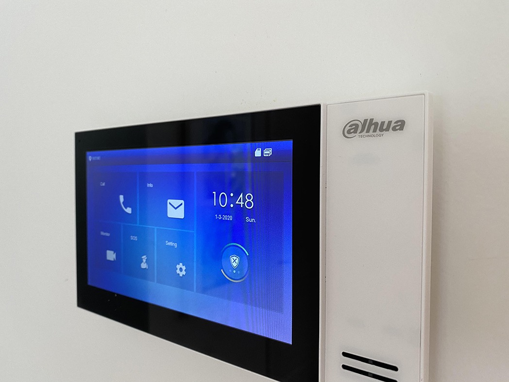 access control panel - smarthomeworks